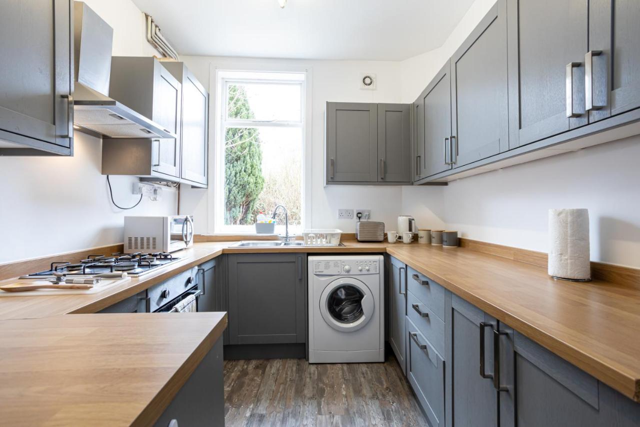 Cheadle Village Ferienhaus *